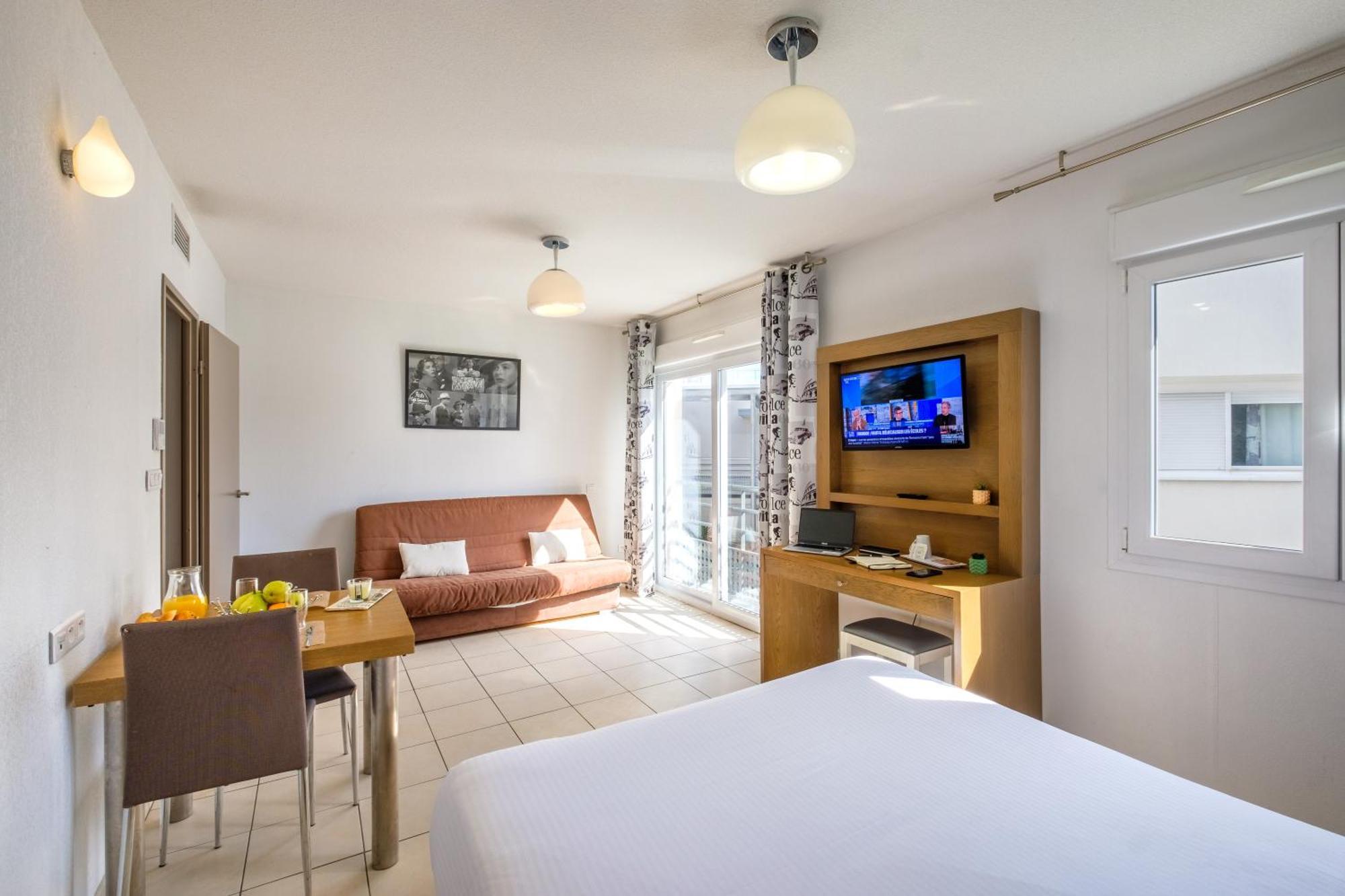 Comfort Aparthotel Antibes Le Maestria Екстер'єр фото